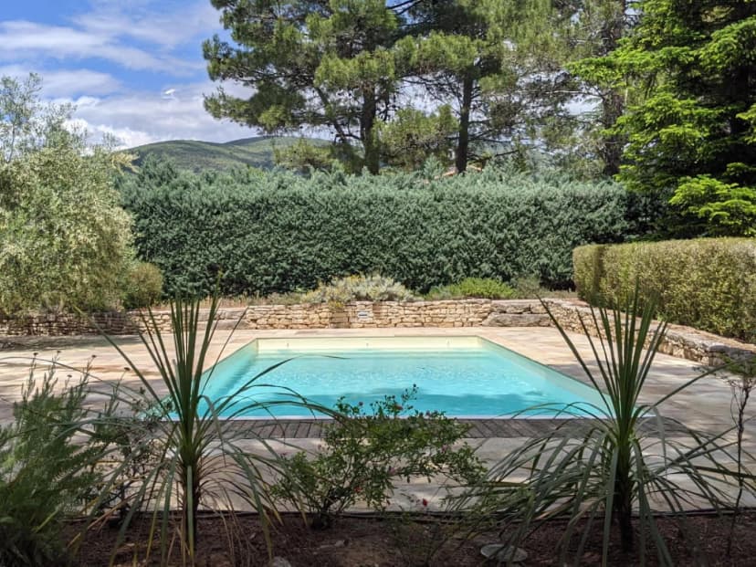 thumbnail of estate's photo