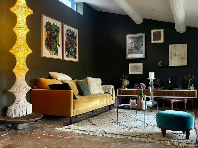 thumbnail of estate's photo