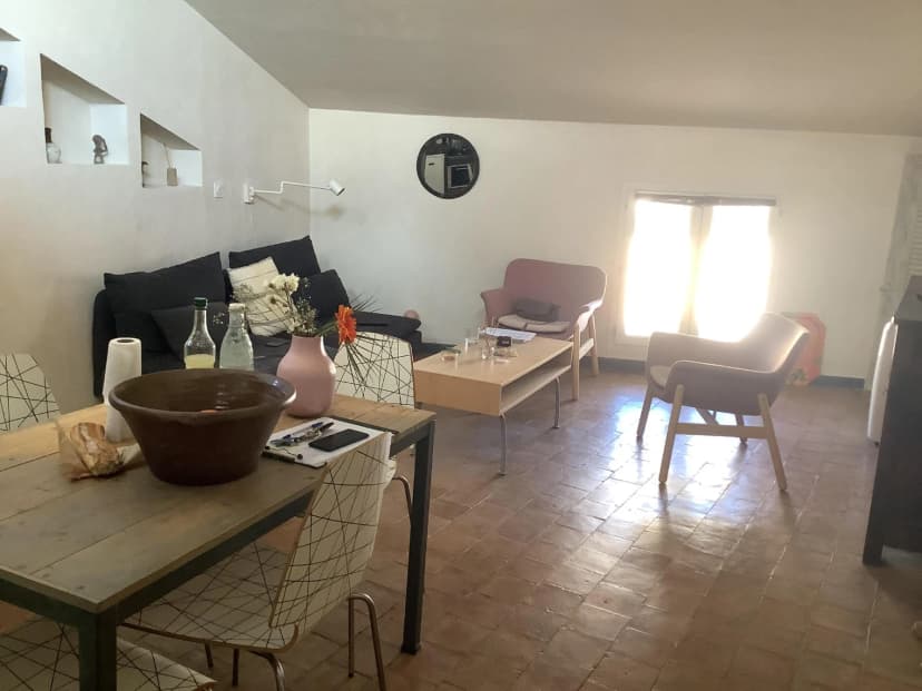 thumbnail of estate's photo