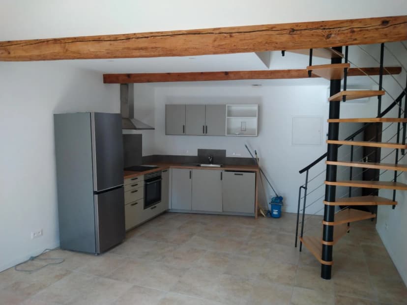 thumbnail of estate's photo