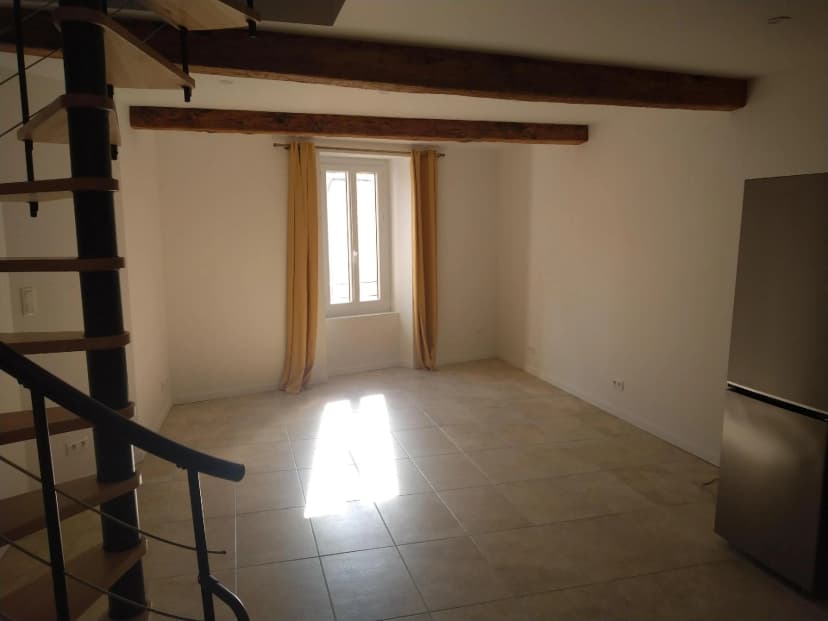 thumbnail of estate's photo